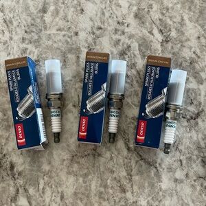 NEW! FK20HR11 DENSO Iridium Long-Life Spark Plug: 3426